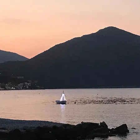Hébergement de vacances Maison Charme Avec Piscine Privee, Pres De La A Sappounakeika, Tyros