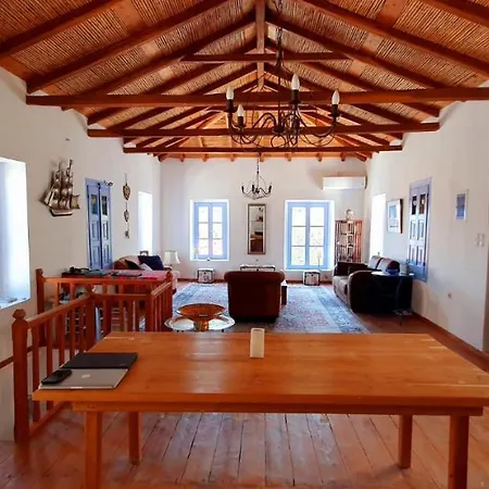Maison Charme Avec Piscine Privee, Pres De La A Sappounakeika, Tyros Sapounakeika