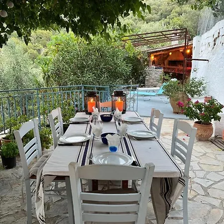 Сasa de vacaciones Maison Charme Avec Piscine Privee, Pres De La A Sappounakeika, Tyros