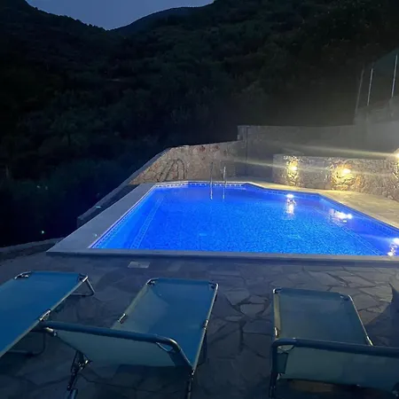Hébergement de vacances Maison Charme Avec Piscine Privee, Pres De La A Sappounakeika, Tyros