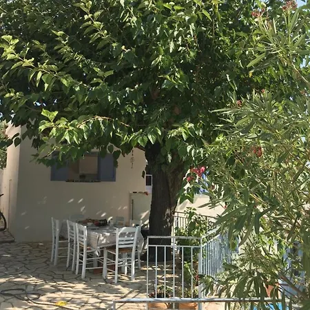 Maison Charme Avec Piscine Privee, Pres De La A Sappounakeika, Tyros Сasa de vacaciones *
